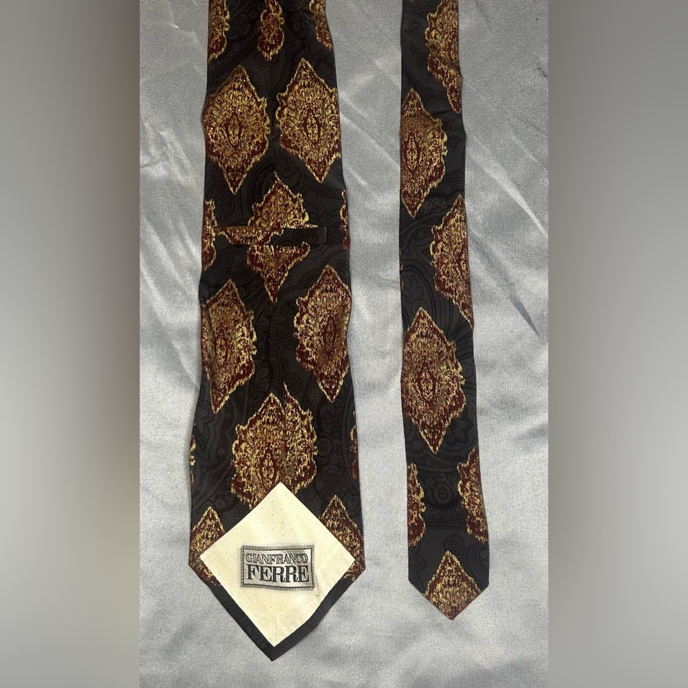 Men’s Gianfranco Ferre Brown Gold Geometric Regular Designer Silk Italy Tie - Picture 3 of 4